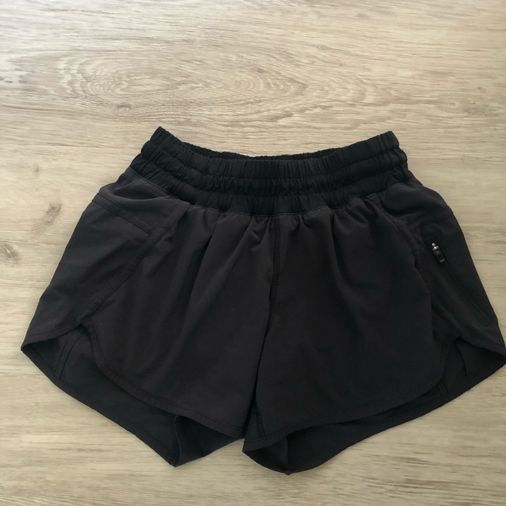 Lululemon Tracker Short V 4”